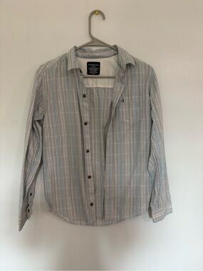 Calvin Klein Men’s Light Gray Plaid Button-Down Shirt